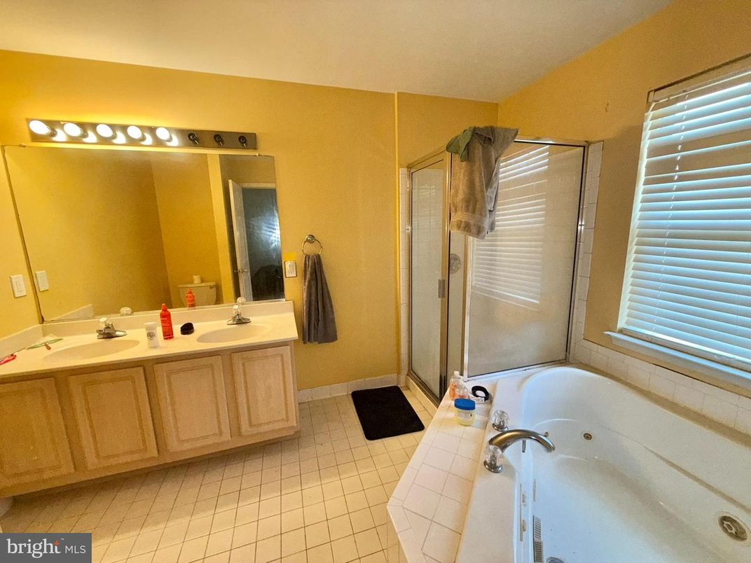 Bathroom, Dual Sink Vanities, Glass Shower, Interior