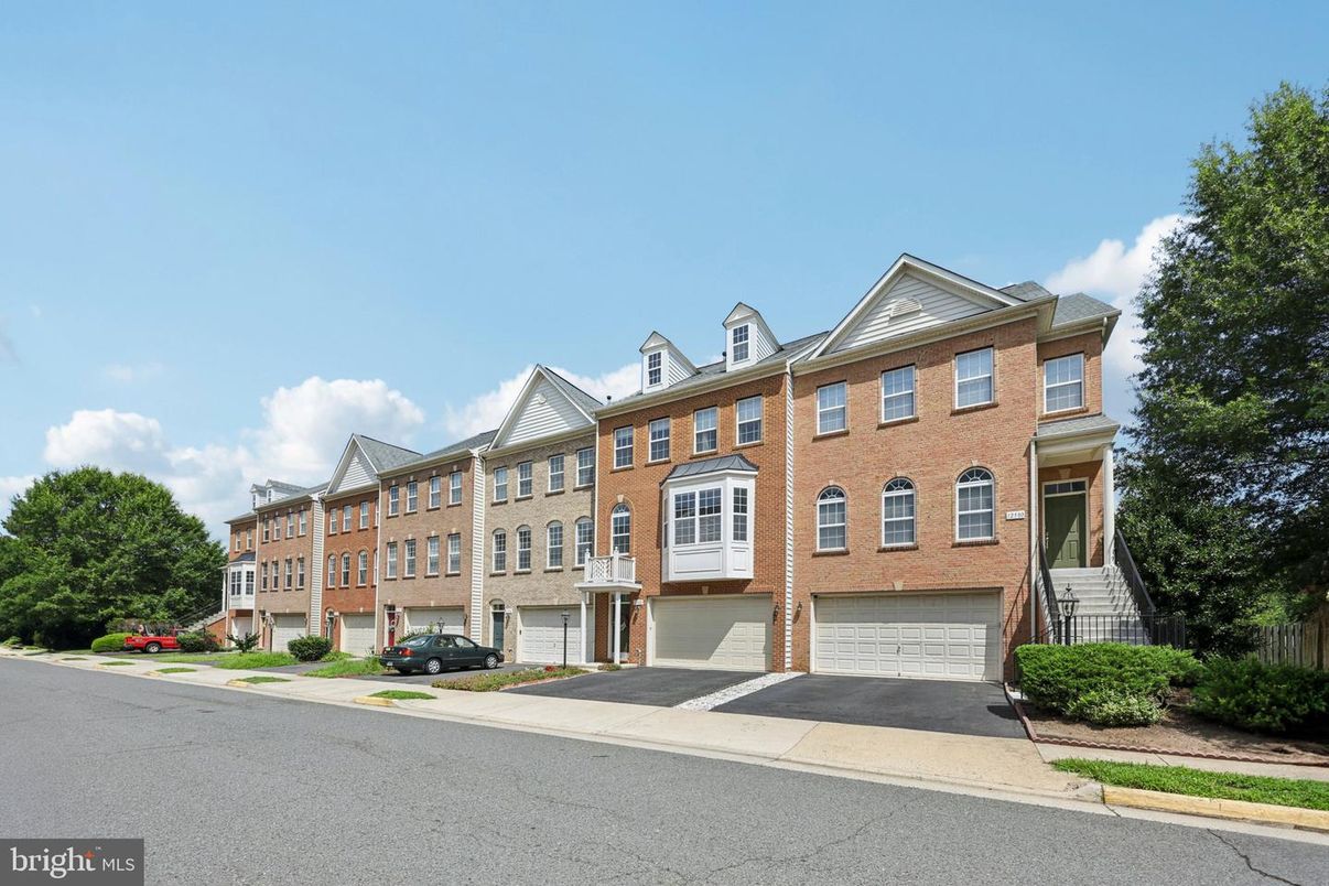 Attached, Exterior, Facade, Brick Facade, Rowhouse