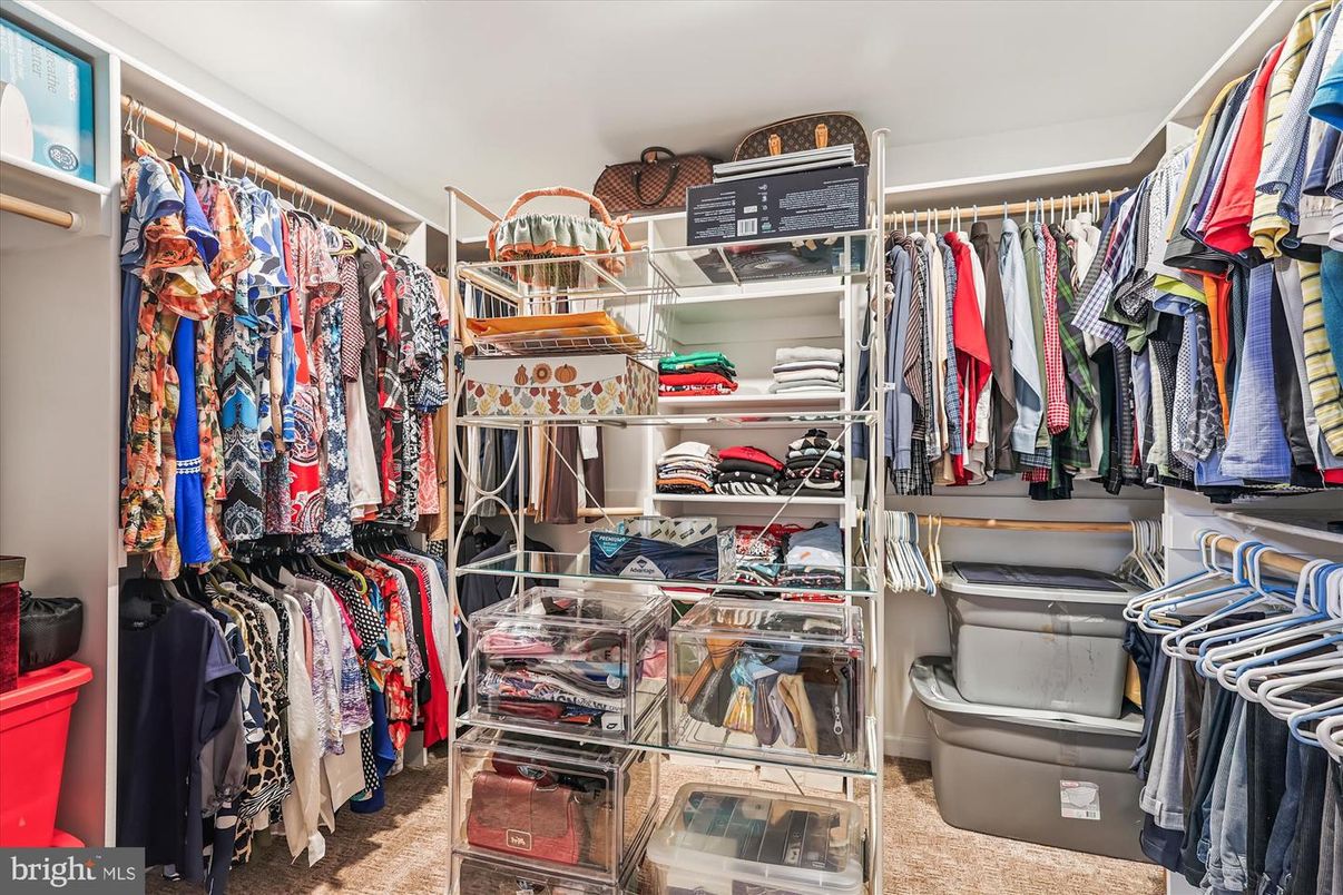 Interior, Walk-in Closets