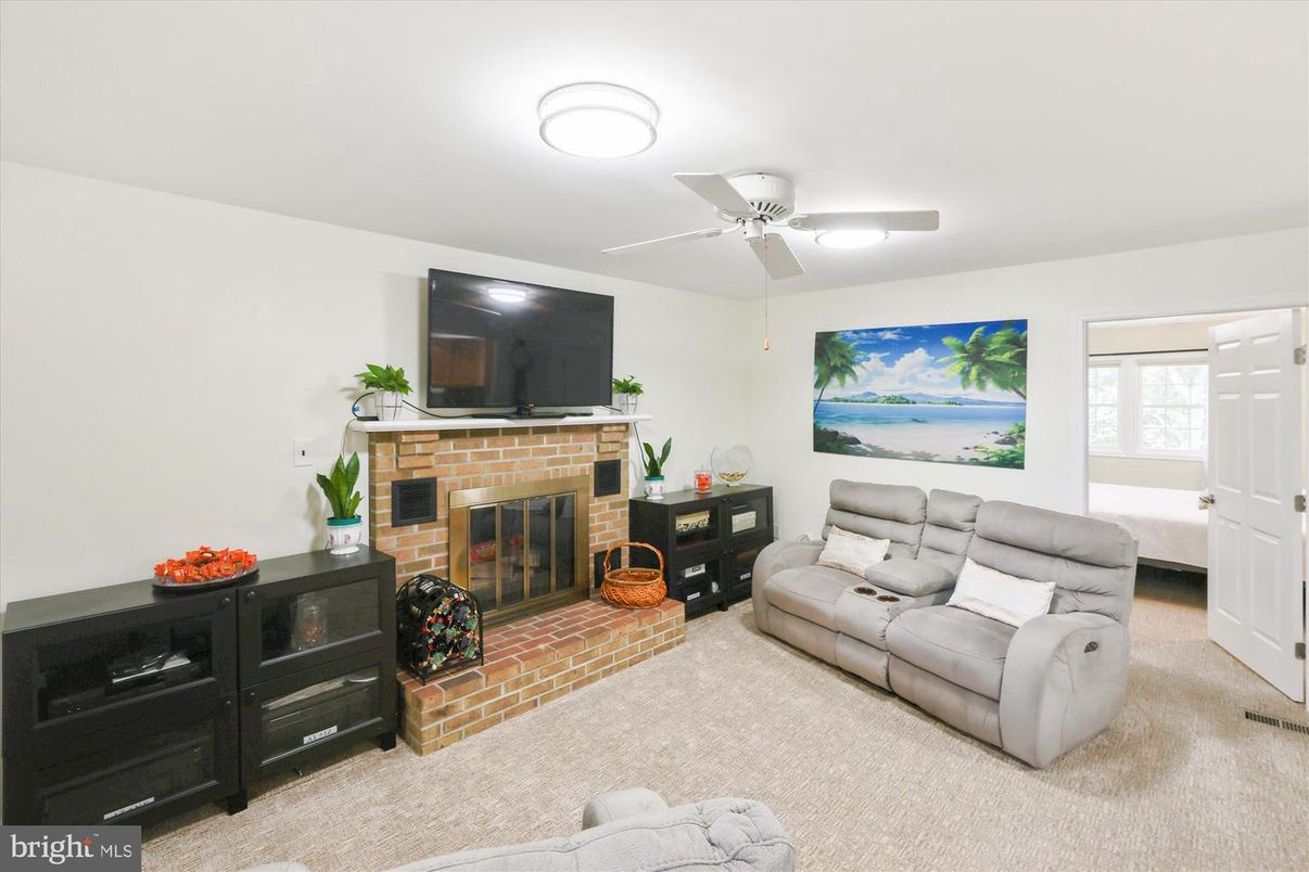 Fireplace, Interior, Living room