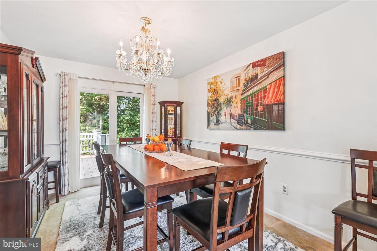 Chandelier, Dining room, Interior