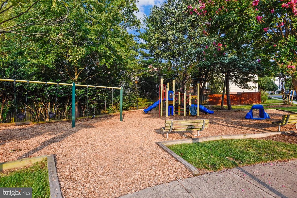 Backyard, Exterior, Playground