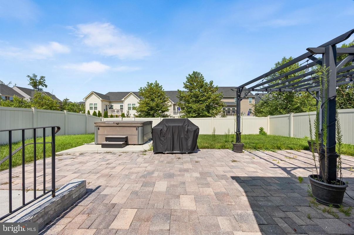 Exterior, Hot Tub