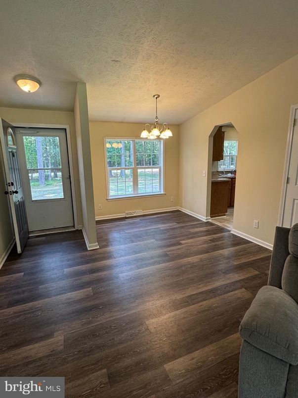 Chandelier, Empty room, Interior, Pendant Lights, Wood Texture Flooring
