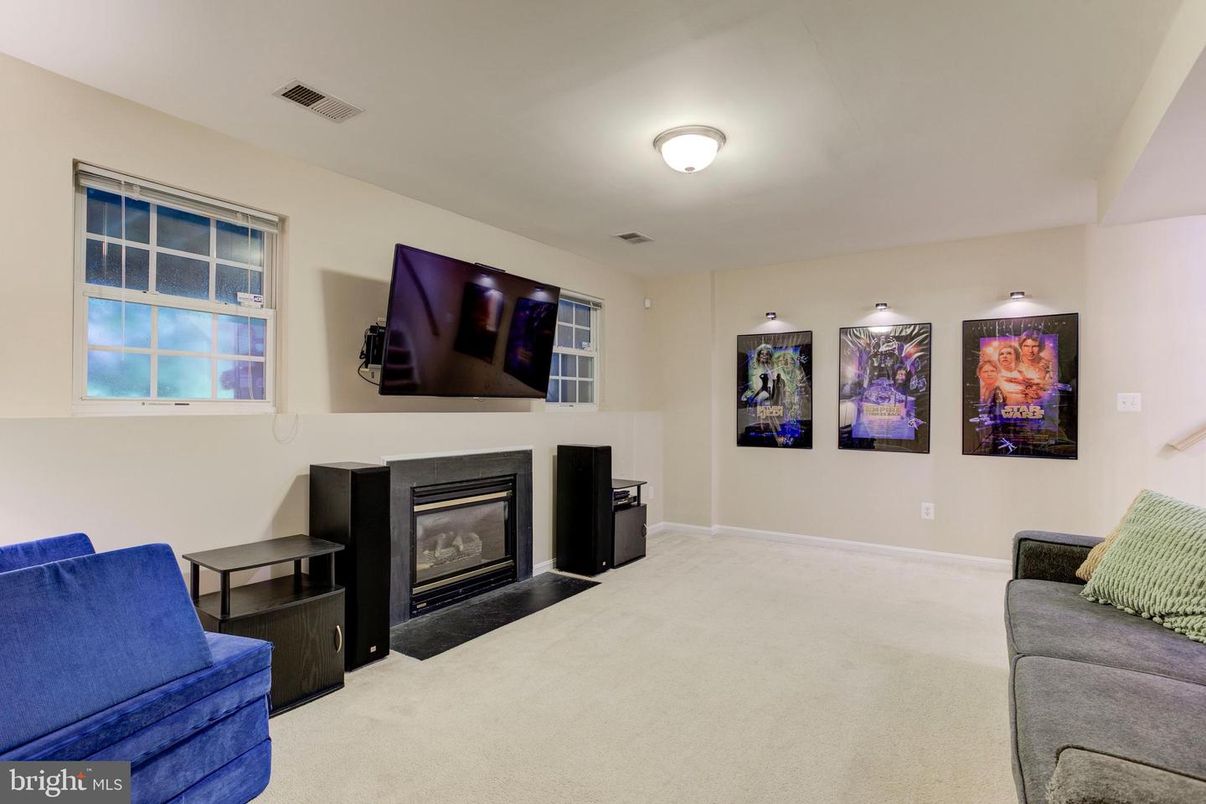 Fireplace, Interior, Living room