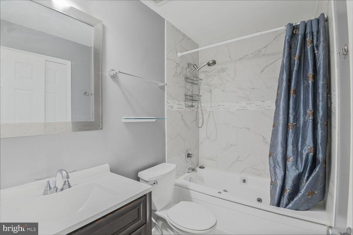 Bathroom, Interior, Marble Walls