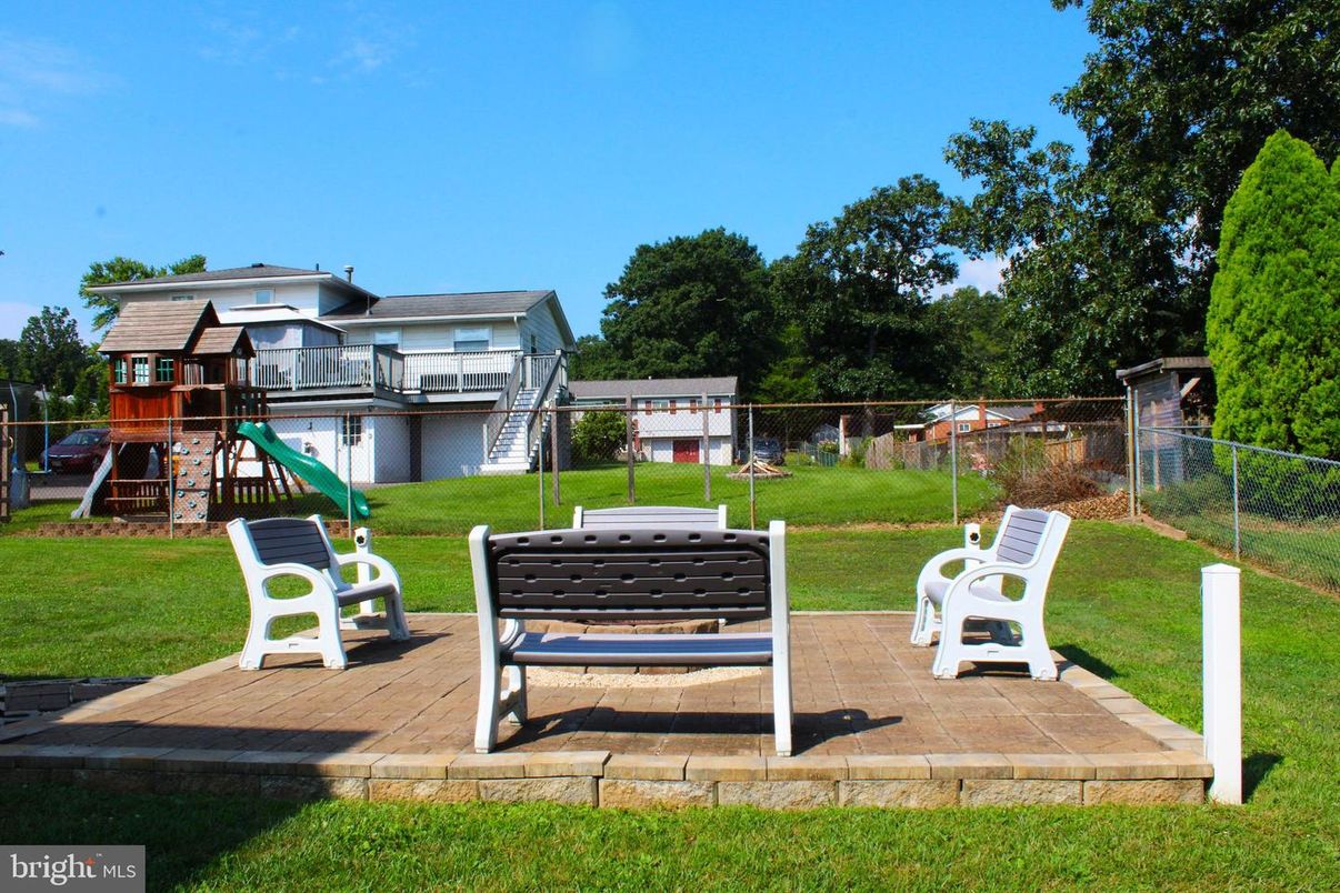Backyard, Exterior, Playground