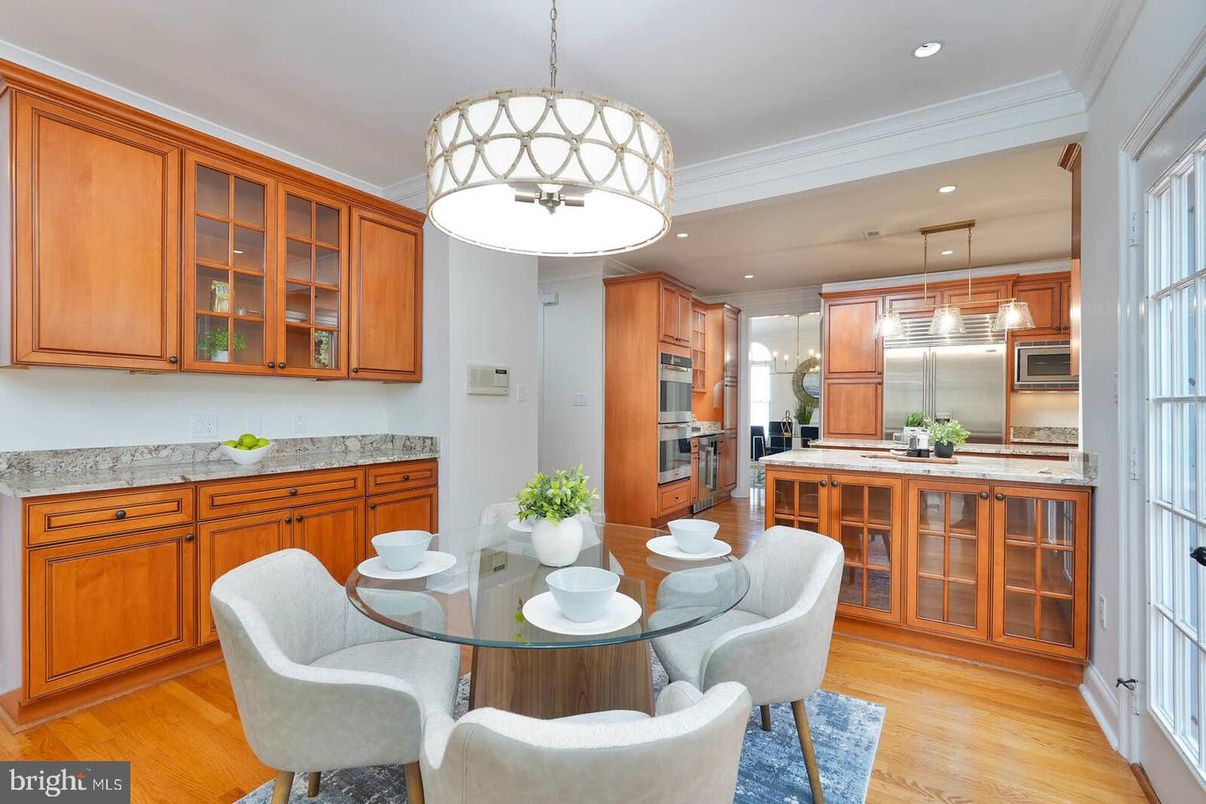 Dining room, Interior, Kitchen, Pendant Lights, Recessed Lighting, Stainless Steel Appliances, Wood Texture Flooring