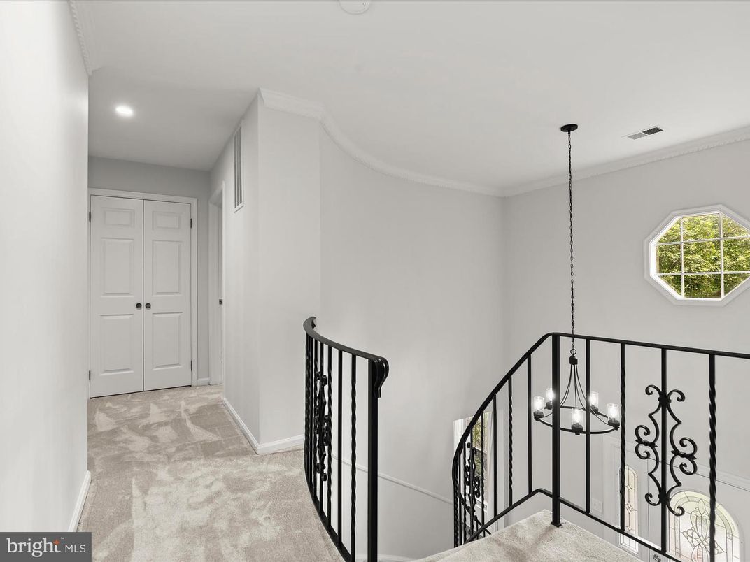 Chandelier, Interior, Recessed Lighting