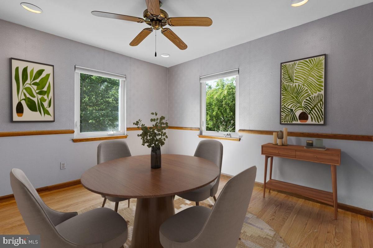 Dining room, Interior, Recessed Lighting, Wood Texture Flooring