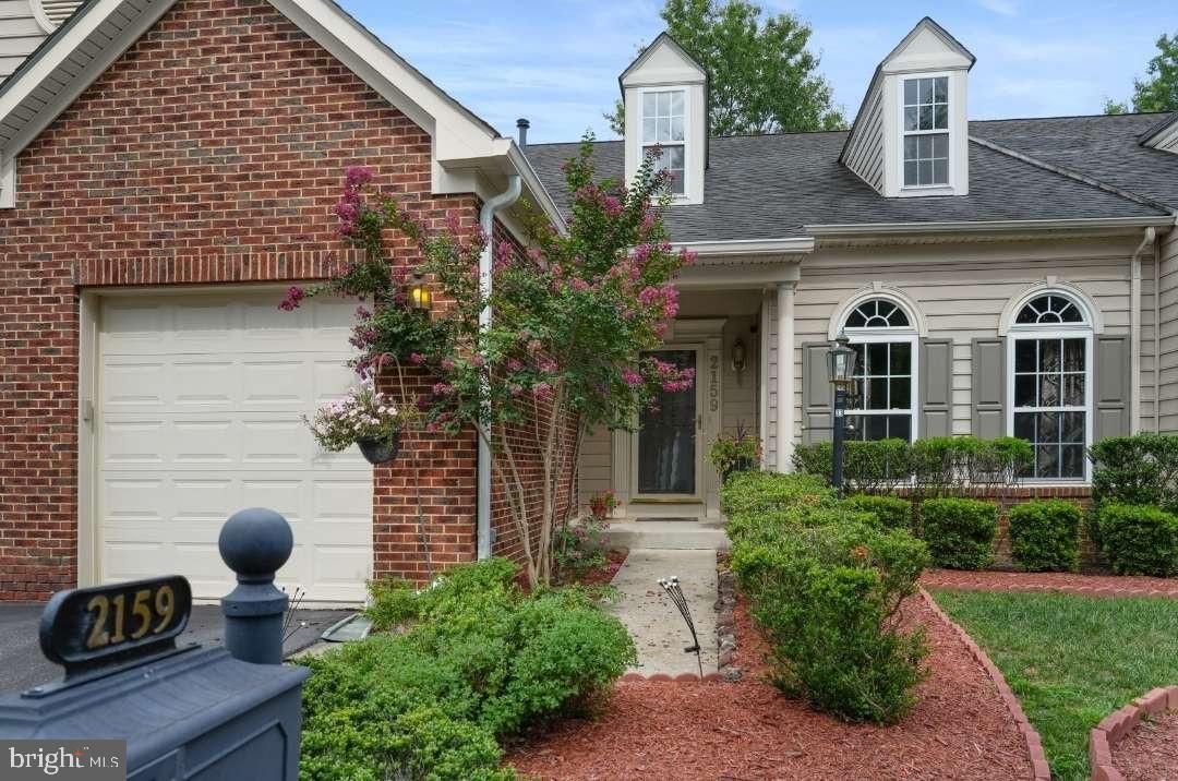 Attached, Exterior, Facade, Brick Facade, Brick Traditional