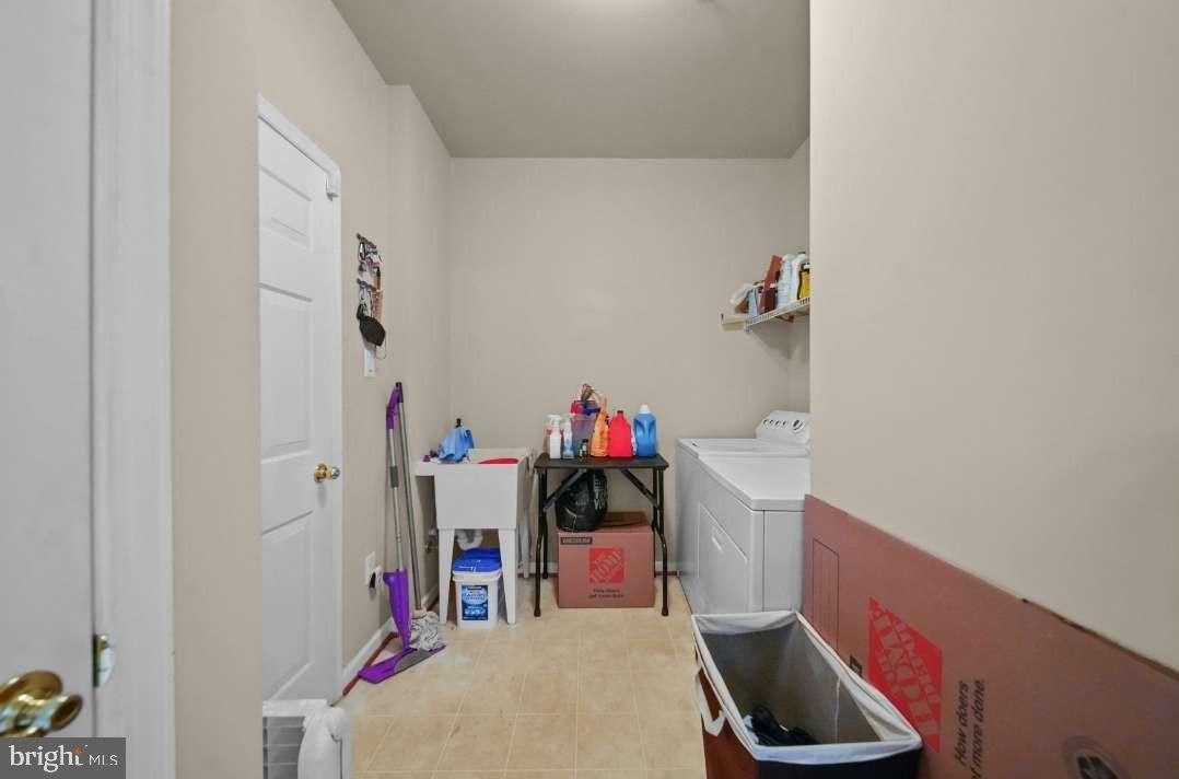 Interior, Washer
