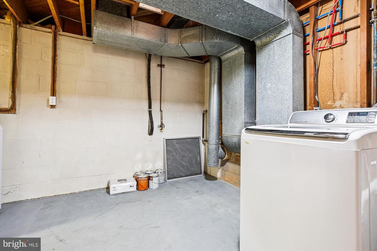 Interior, Washer