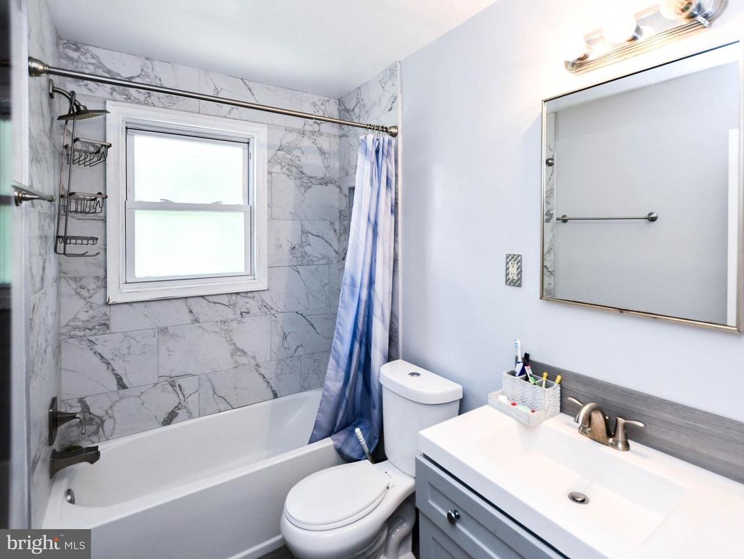 Bathroom, Interior, Marble Walls