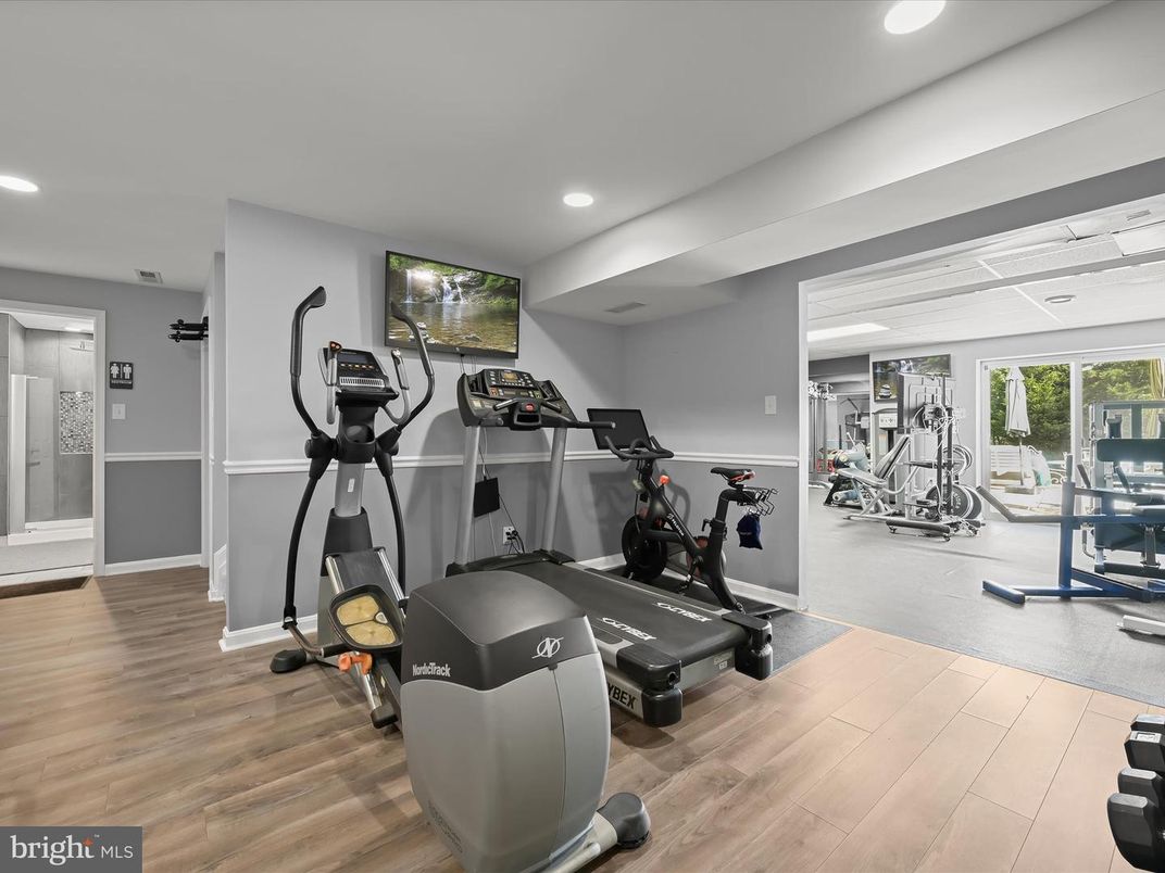 Fitness Equipment, Interior, Recessed Lighting, Wood Texture Flooring