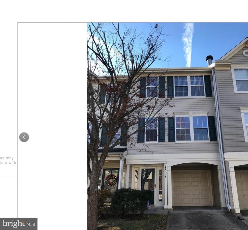 Attached, Exterior, Facade, Rowhouse