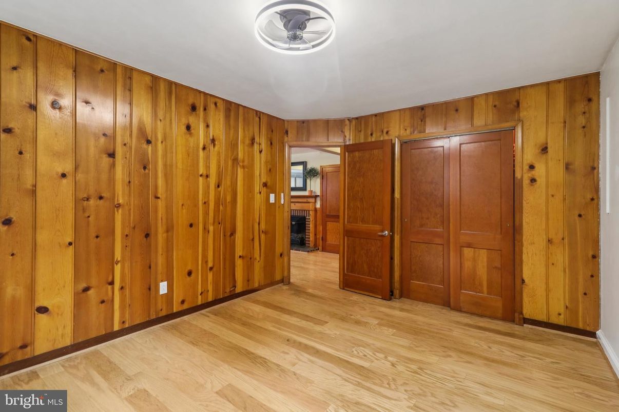 Empty room, Interior, Wood Texture Flooring, Wooden Walls