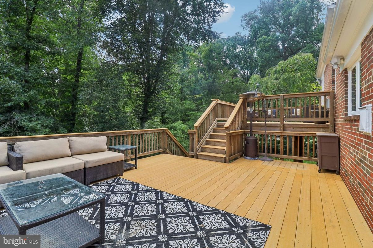 Exterior, Wood Texture Flooring