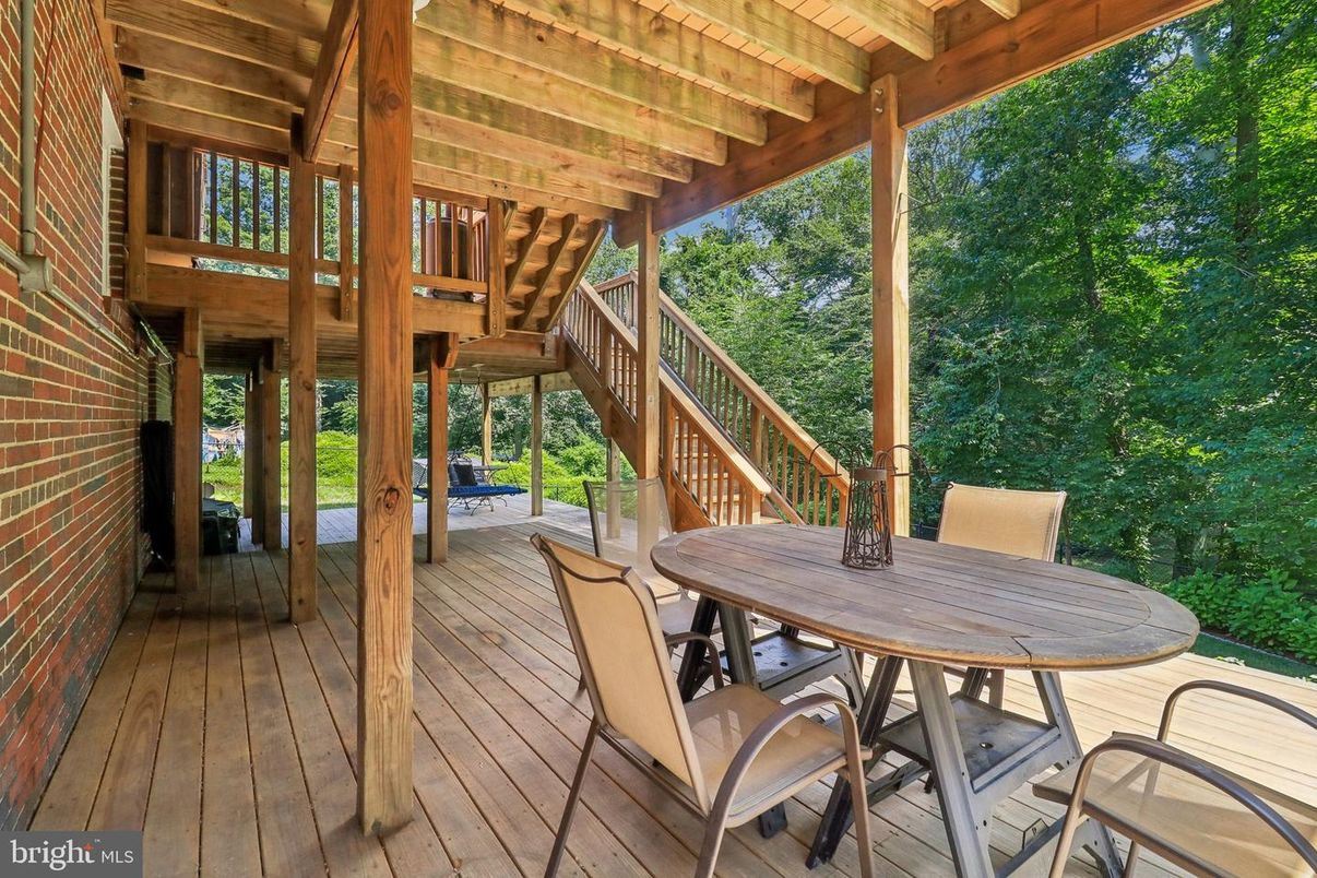 Exterior, Wood Texture Flooring