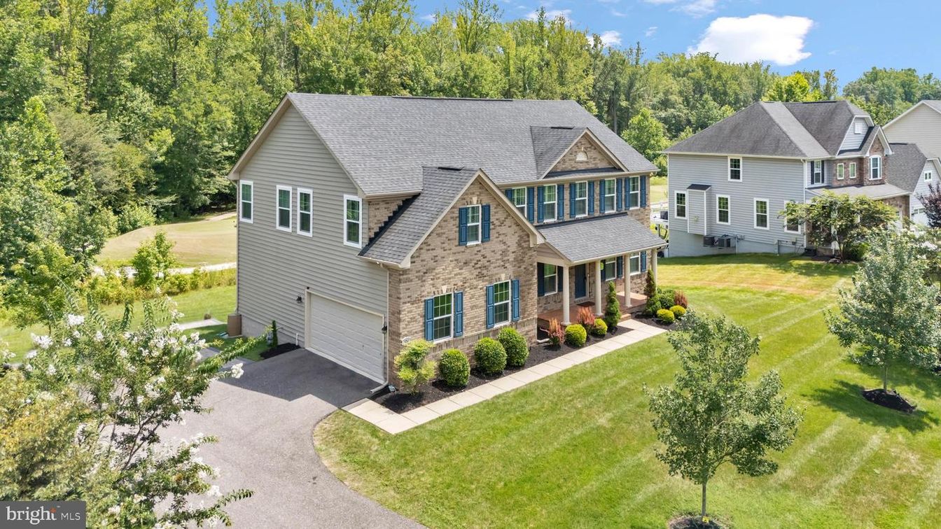 Attached, Backyard, Exterior, Facade, Farmhouse