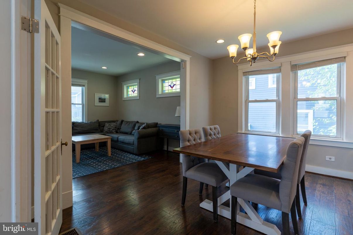Chandelier, Dining room, Interior, Living room, Recessed Lighting, Wood Texture Flooring