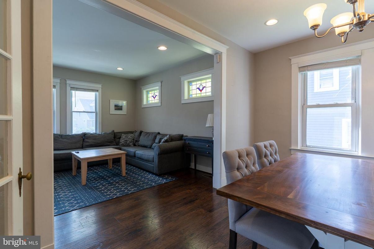 Dining room, Interior, Living room, Recessed Lighting, Wood Texture Flooring