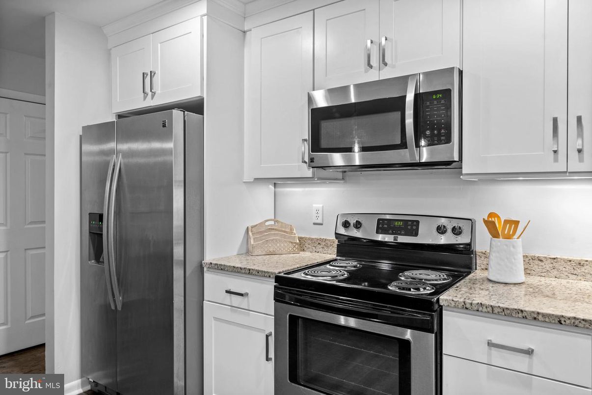 Interior, Kitchen, Stainless Steel Appliances