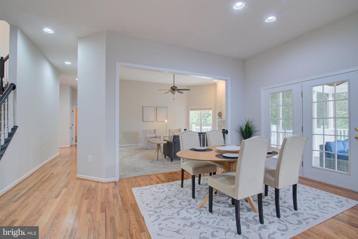 Dining room, Interior, Recessed Lighting, Wood Texture Flooring