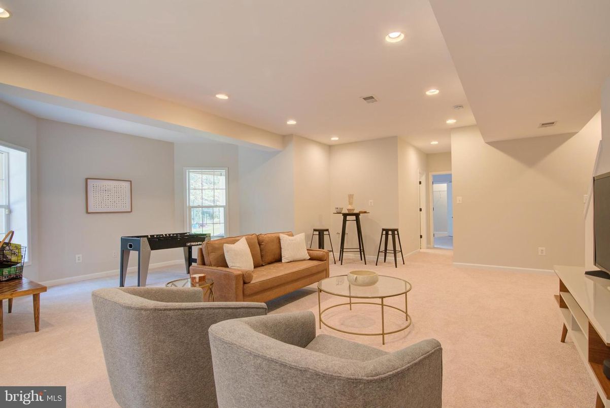 Game Room, Interior, Living room, Recessed Lighting