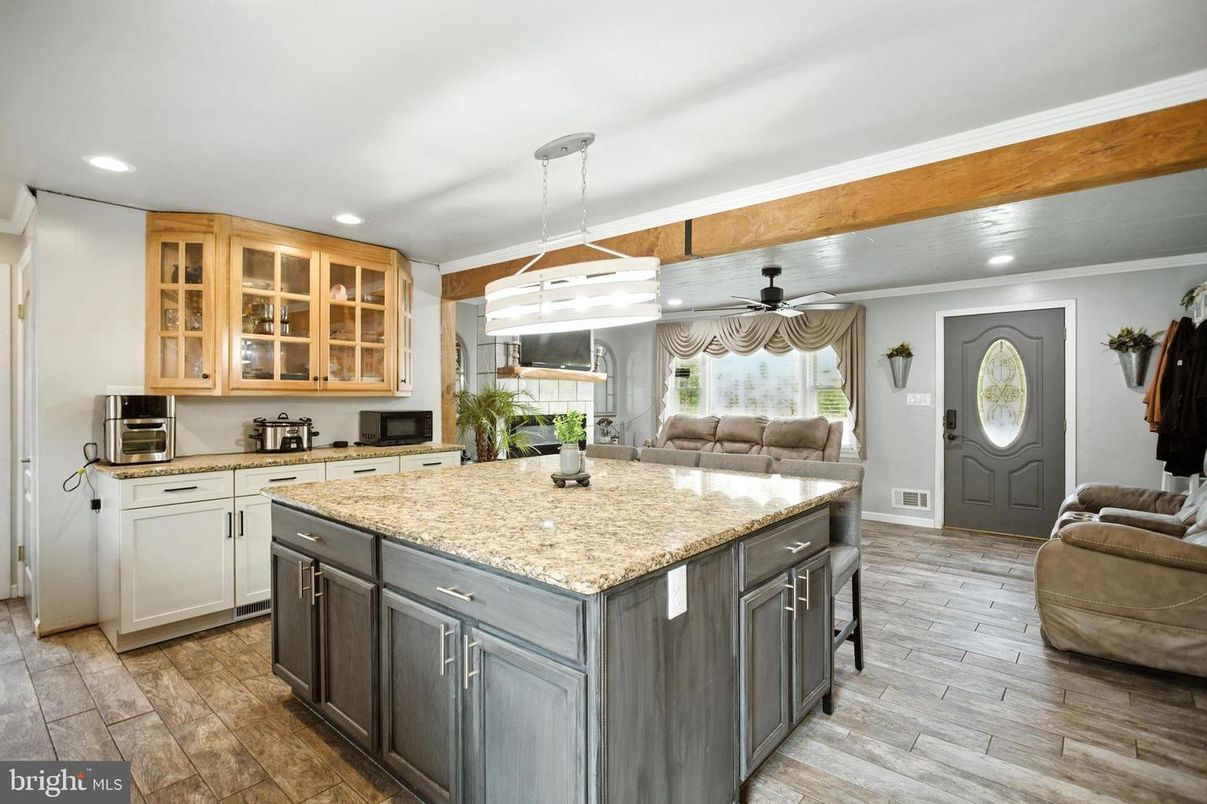 Interior, Kitchen, Pendant Lights, Recessed Lighting, Wood Texture Flooring