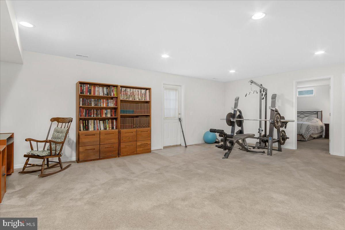 Fitness Equipment, Interior, Recessed Lighting