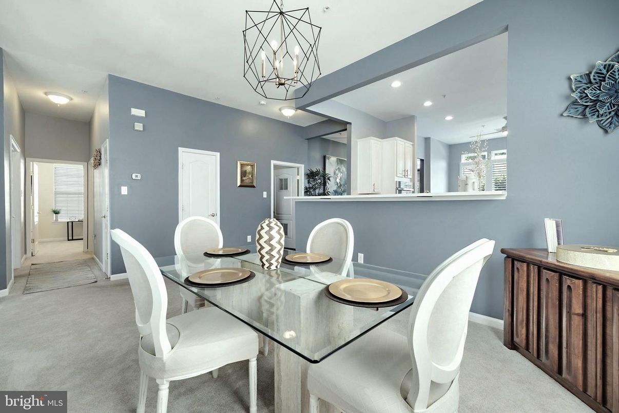 Dining room, Interior, Kitchen, Pendant Lights, Recessed Lighting