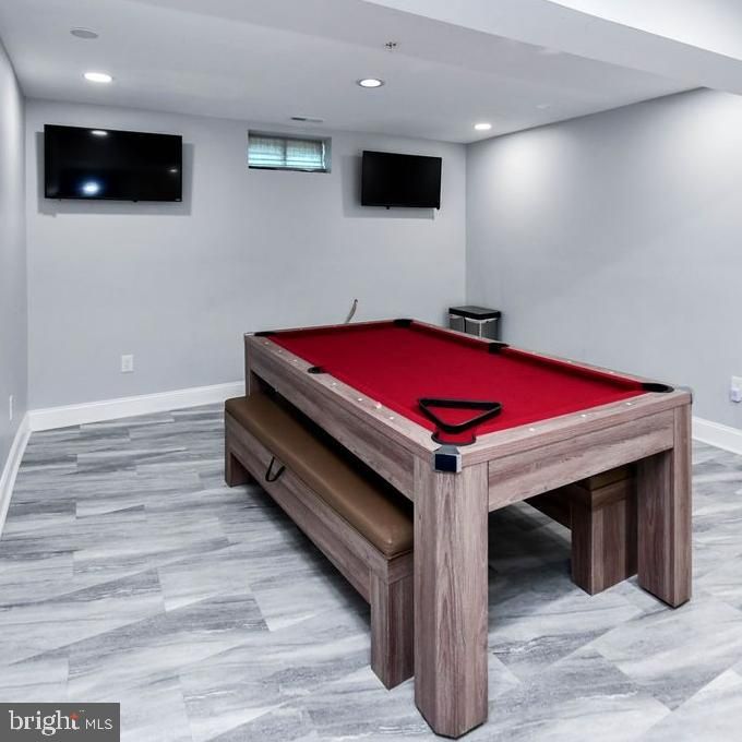 Billiard Table, Game Room, Interior, Recessed Lighting, Wood Texture Flooring