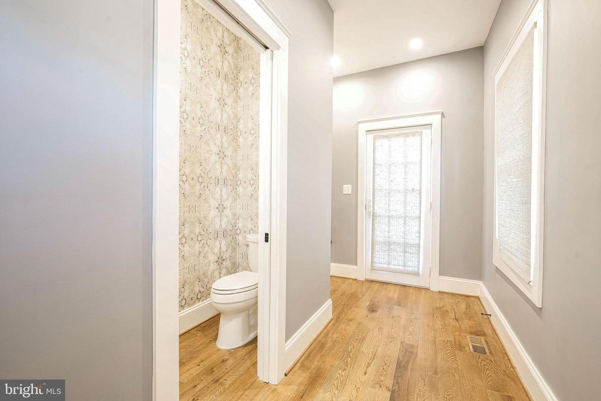 Bathroom, Interior, Recessed Lighting, Wood Texture Flooring
