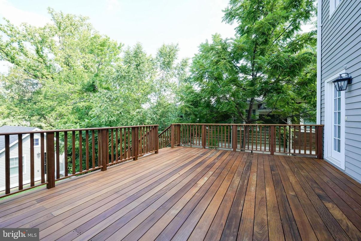 Exterior, Wood Texture Flooring