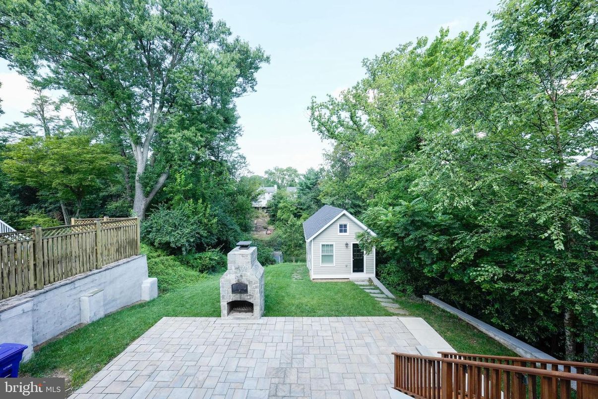 Backyard, Exterior, Fireplace