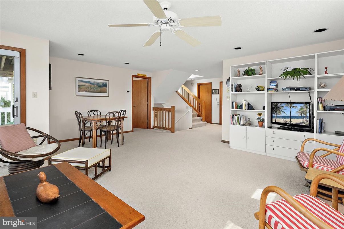 Dining room, Interior
