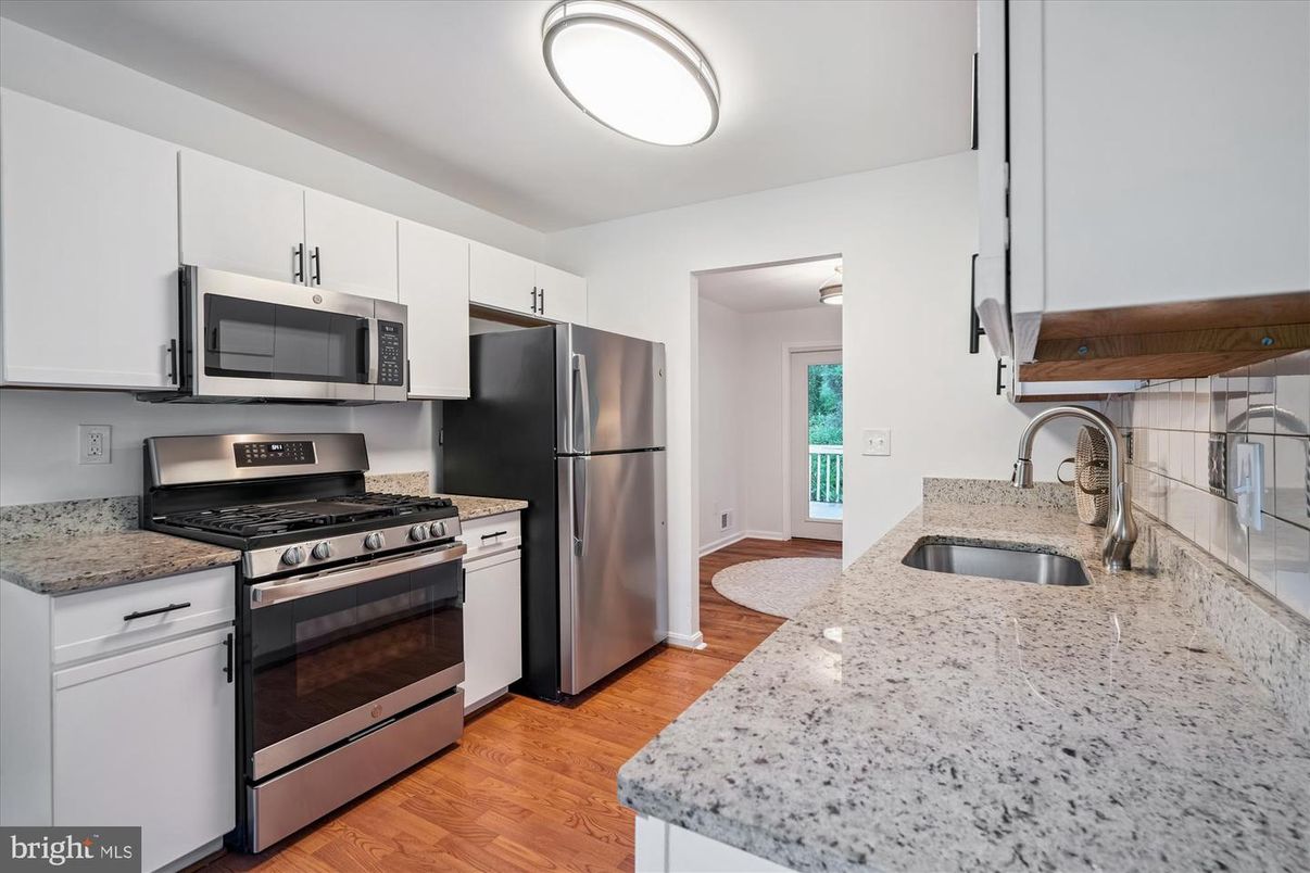 Interior, Kitchen, Stainless Steel Appliances, Wood Texture Flooring