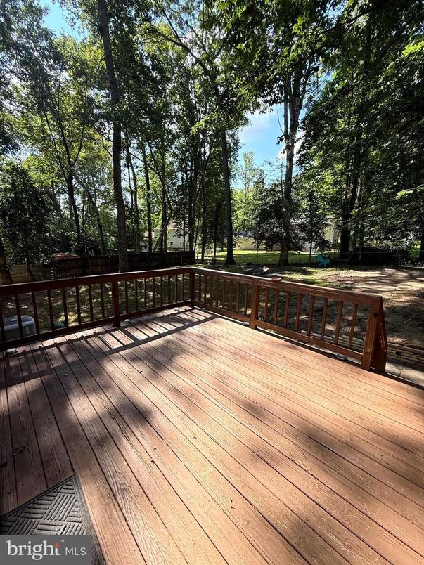 Exterior, Wood Texture Flooring
