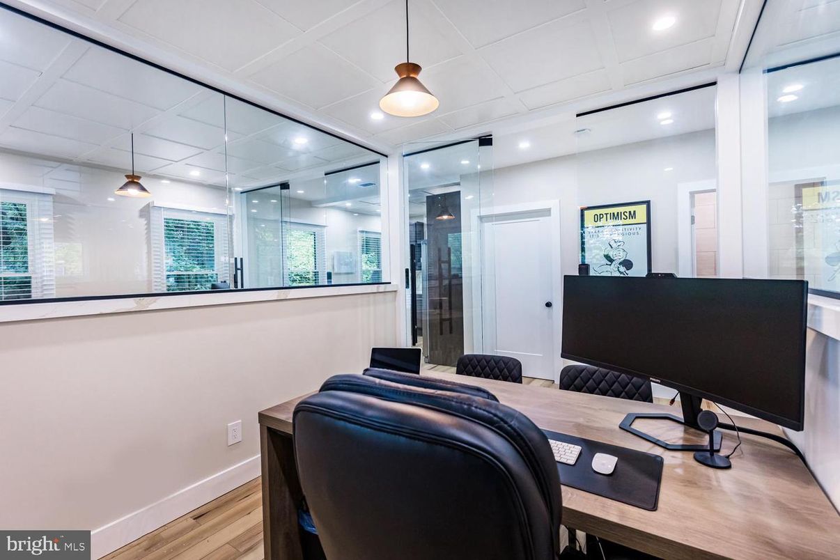 Home Office, Interior, Pendant Lights, Recessed Lighting, Wood Texture Flooring