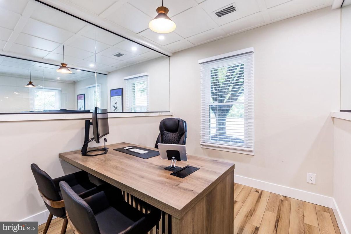 Home Office, Interior, Pendant Lights, Recessed Lighting, Wood Texture Flooring