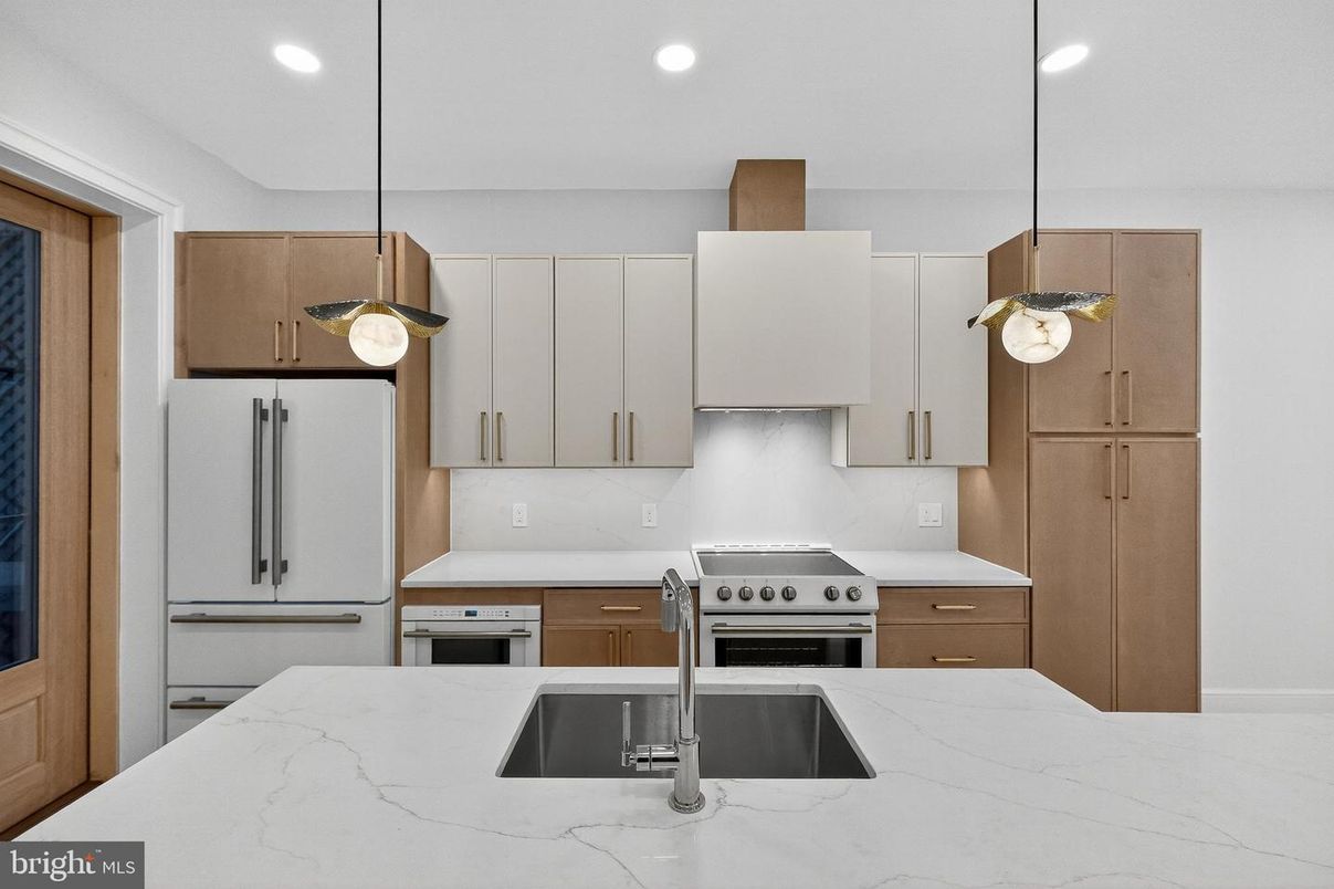 Interior, Kitchen, Pendant Lights, Recessed Lighting, Stainless Steel Appliances