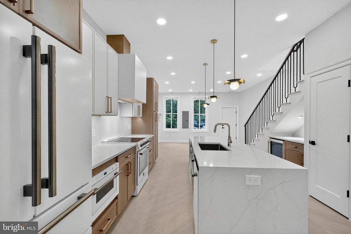Interior, Kitchen, Pendant Lights, Recessed Lighting, Stainless Steel Appliances