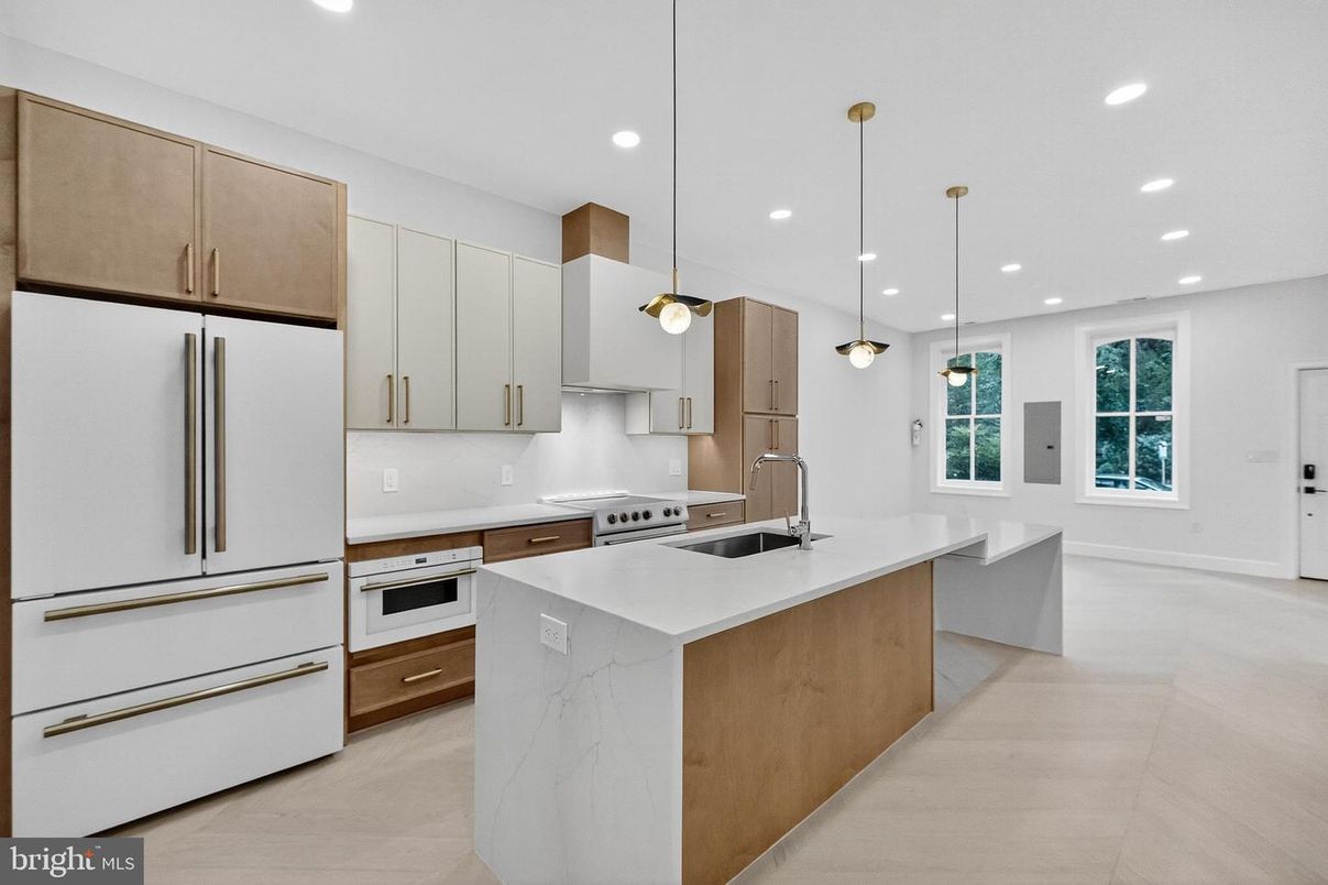Interior, Kitchen, Pendant Lights, Recessed Lighting, Stainless Steel Appliances