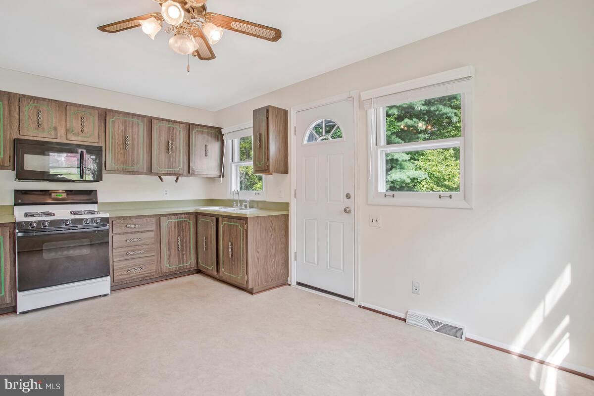 Empty room, Interior, Kitchen