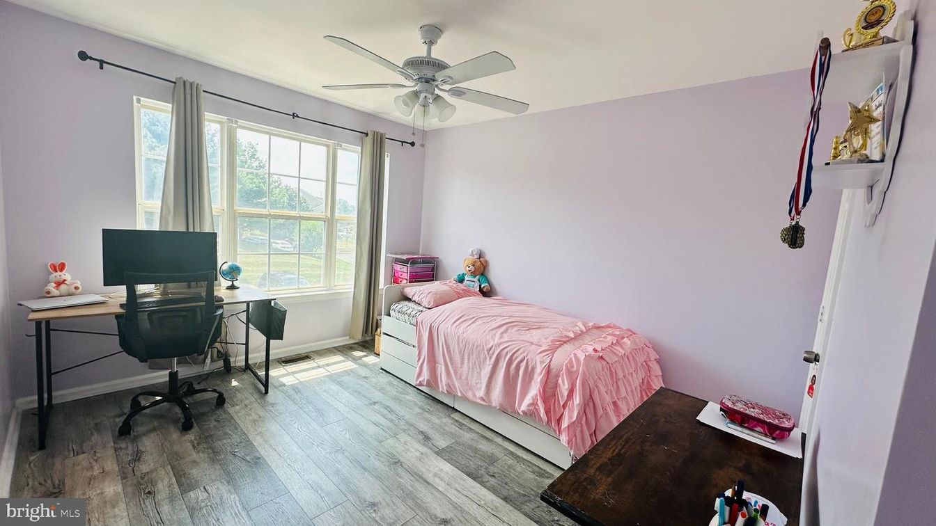 Bedroom, Home Office, Interior, Wood Texture Flooring