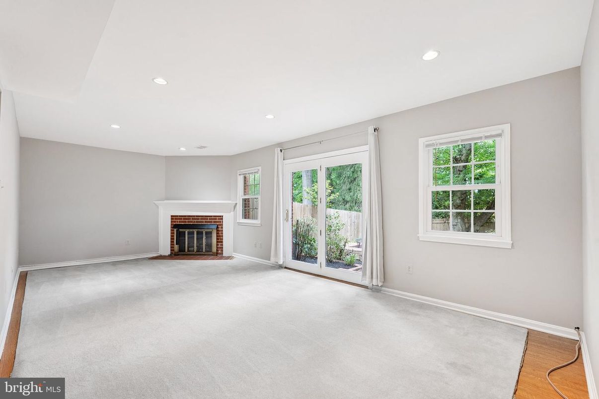 Empty room, Fireplace, Interior, Recessed Lighting