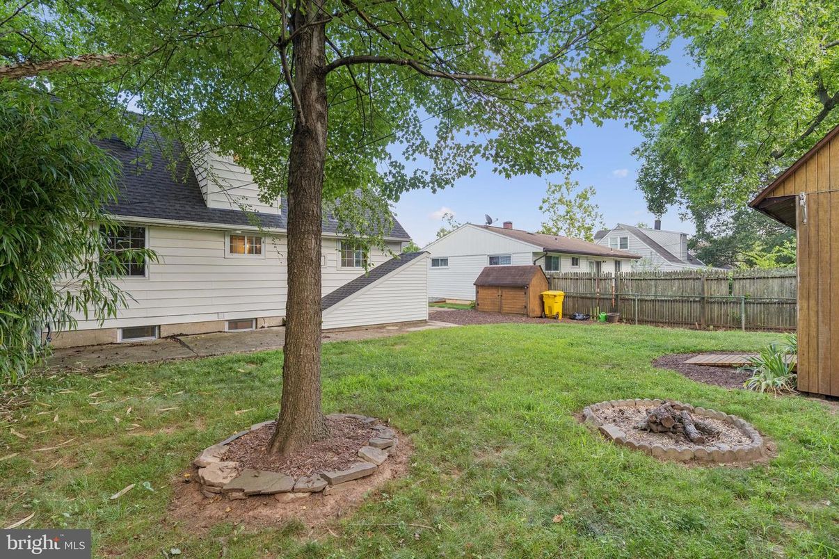 Backyard, Exterior, Playground