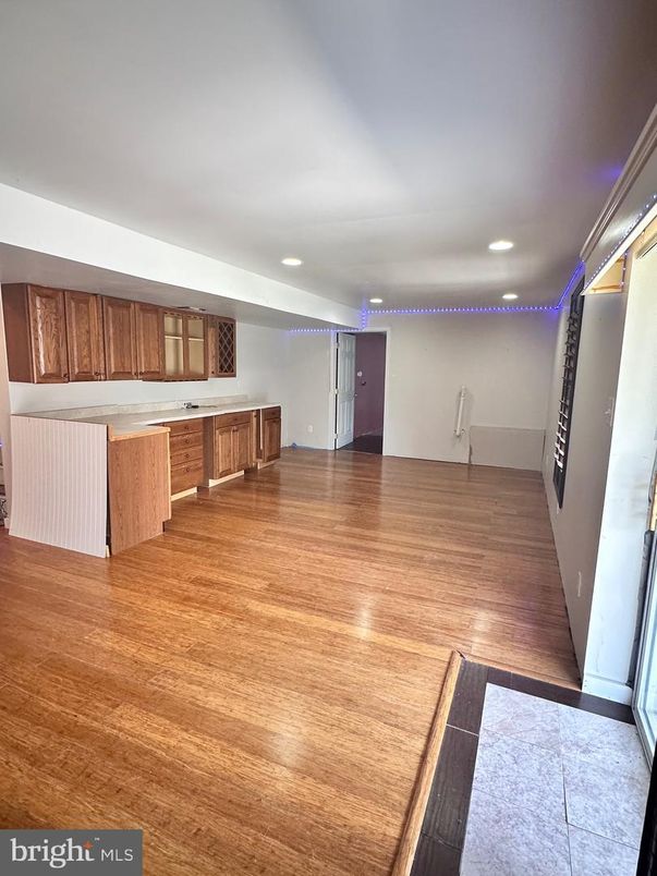Empty room, Interior, Kitchen, Recessed Lighting, Wood Texture Flooring