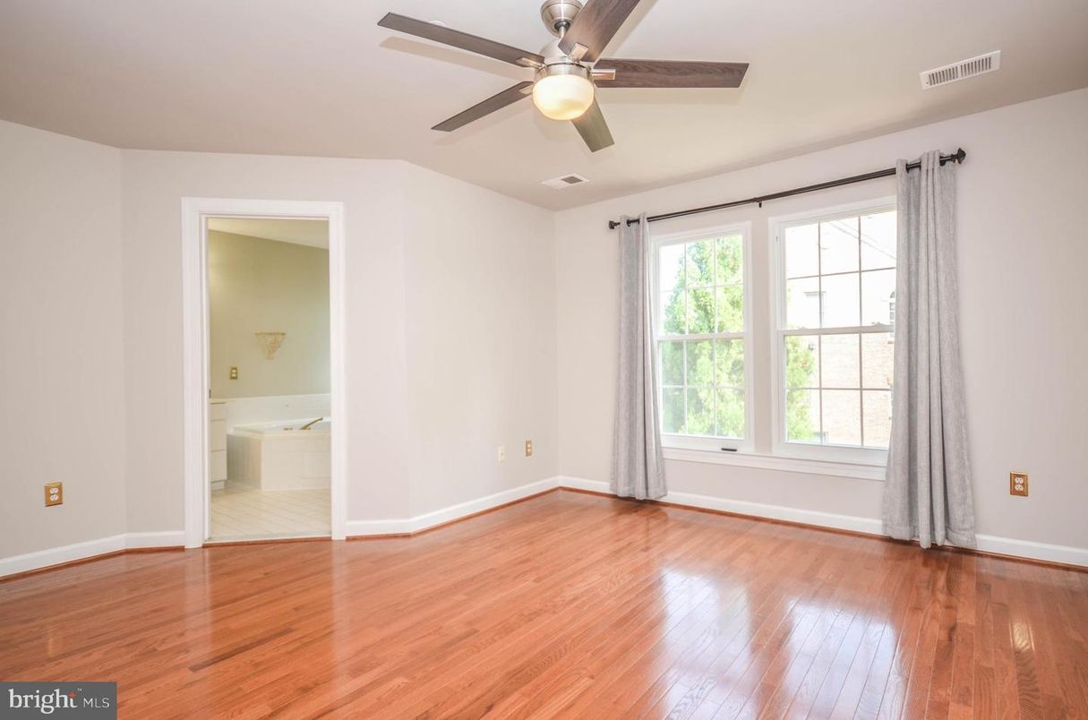 Bathroom, Empty room, Interior, Wood Texture Flooring
